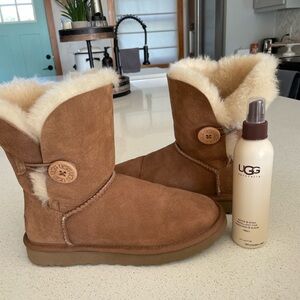 Ugg Bailey Buttons